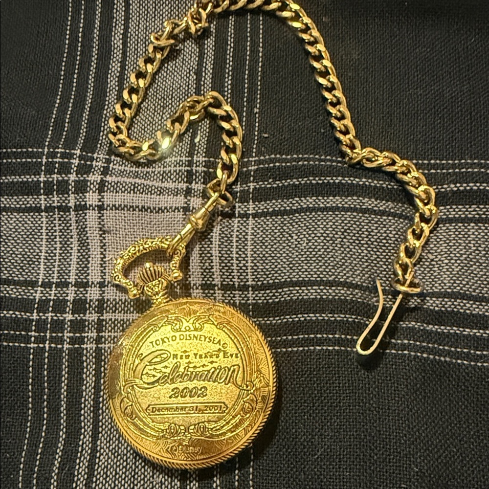 VTG Tokyo Disneysea Celebration 2002 Gold Pocket Watch with Chain - Picture 2 of 8